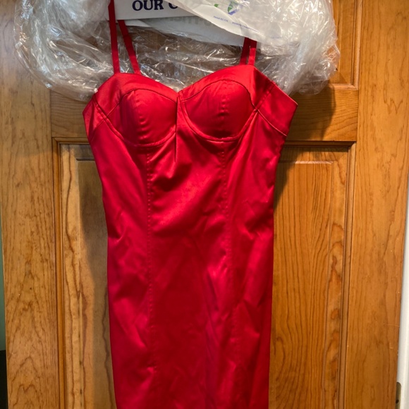Red Cocktail Dress Brand: Twentyone Adjustable Straps Size M - Picture 6 of 6